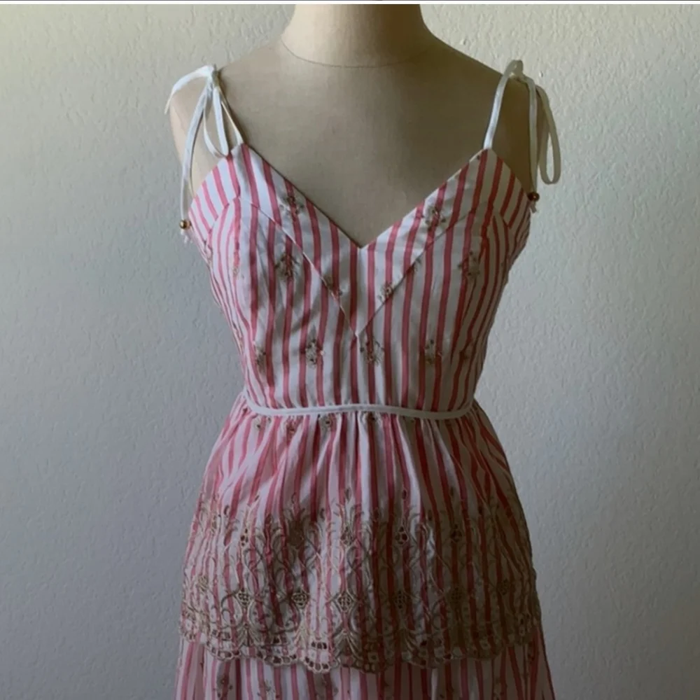 Talulah embroidered dress - Picture 6 of 6